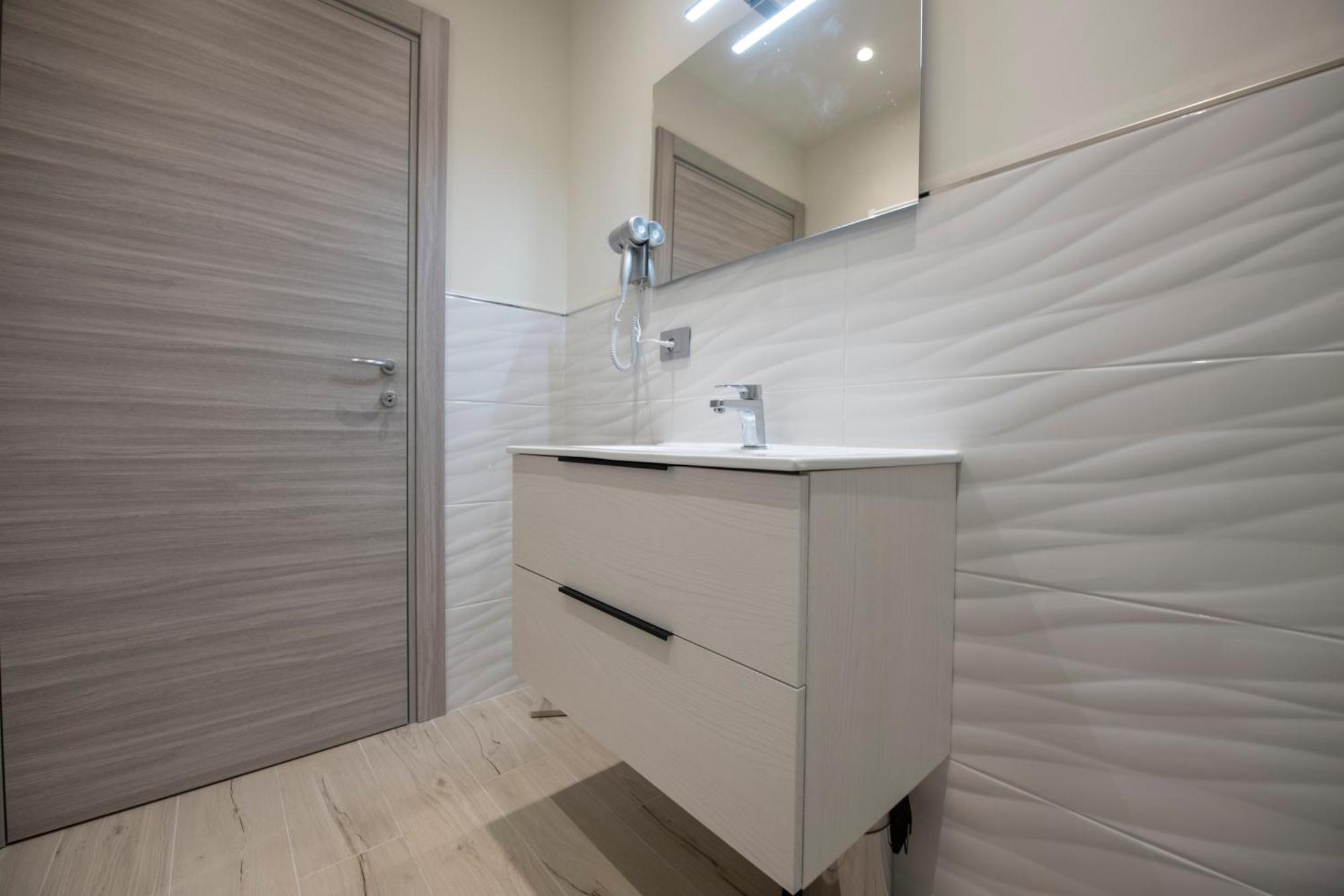 243B - Appartamento Mignon - Sara Home Chiavari, 200Metri Dal Mare Εξωτερικό φωτογραφία